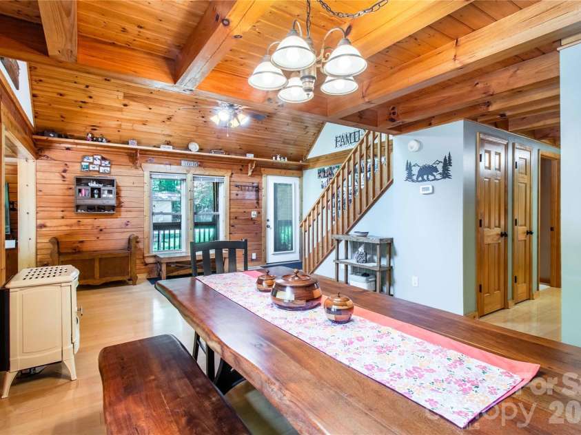 762 Willow Lakes Drive, Rutherfordton, NC 28139.  MLS# CAR4389394, YatesRealty ID 28657. Dining area looking toward the front door