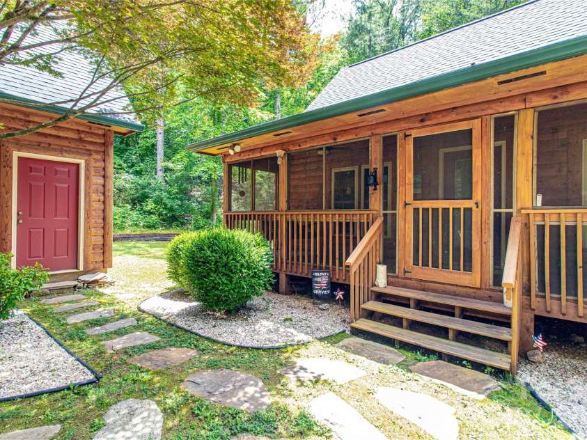 762 Willow Lakes Drive, Rutherfordton, NC 28139.  MLS# CAR4389394, YatesRealty ID 28657. Front view #2