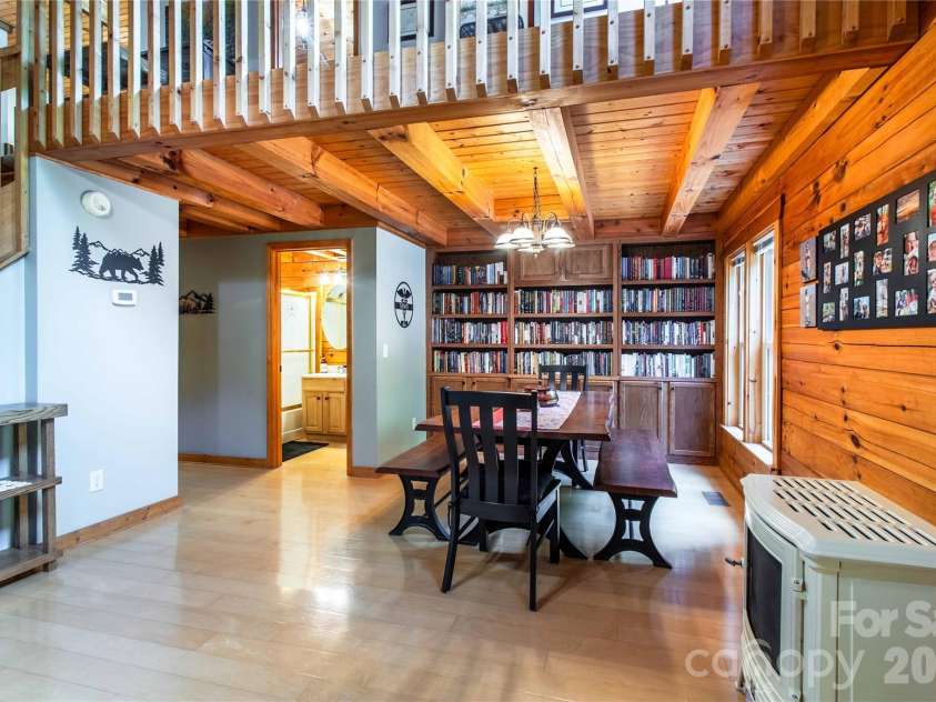 762 Willow Lakes Drive, Rutherfordton, NC 28139.  MLS# CAR4389394, YatesRealty ID 28657. Looking in from the front door
