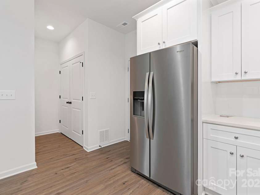 200 Horseman Drive, Gastonia, NC 28056.  MLS# CAR4285484, YatesRealty ID 28658. Representation