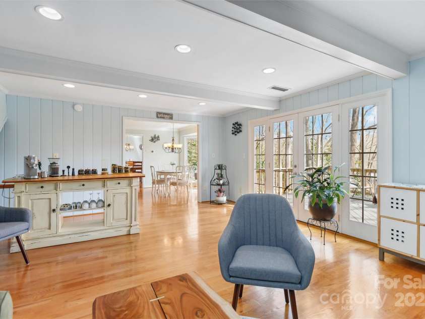 601 Highland Forest Drive, Charlotte, NC 28270.  MLS# CAR4233276, YatesRealty ID 2866. 