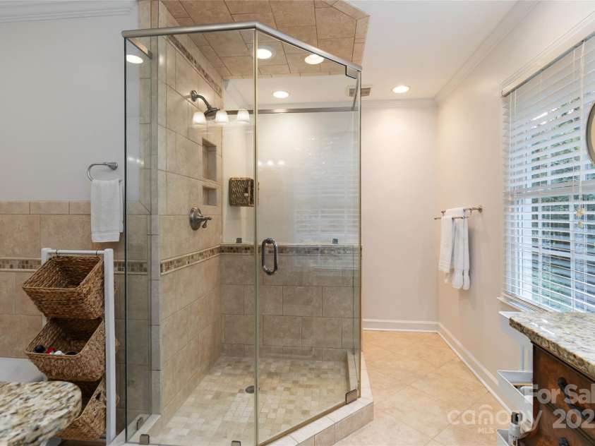 601 Highland Forest Drive, Charlotte, NC 28270.  MLS# CAR4233276, YatesRealty ID 2866. 