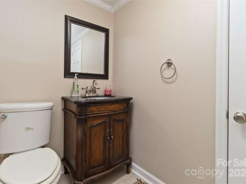 601 Highland Forest Drive, Charlotte, NC 28270.  MLS# CAR4233276, YatesRealty ID 2866. 