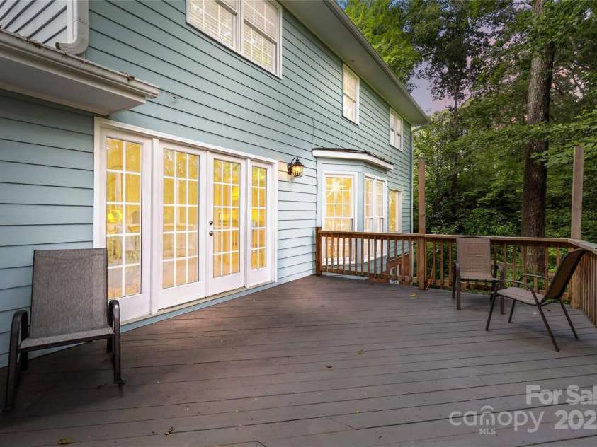 601 Highland Forest Drive, Charlotte, NC 28270.  MLS# CAR4233276, YatesRealty ID 2866. 