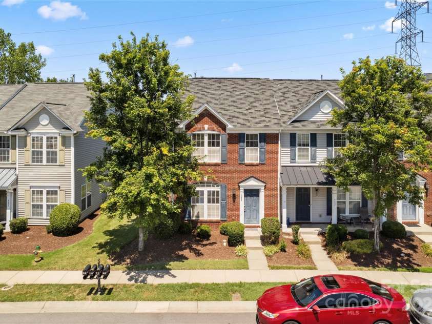 4235 Coulter Crossing, Charlotte, NC 28213.  MLS# CAR4283713, YatesRealty ID 28660. 