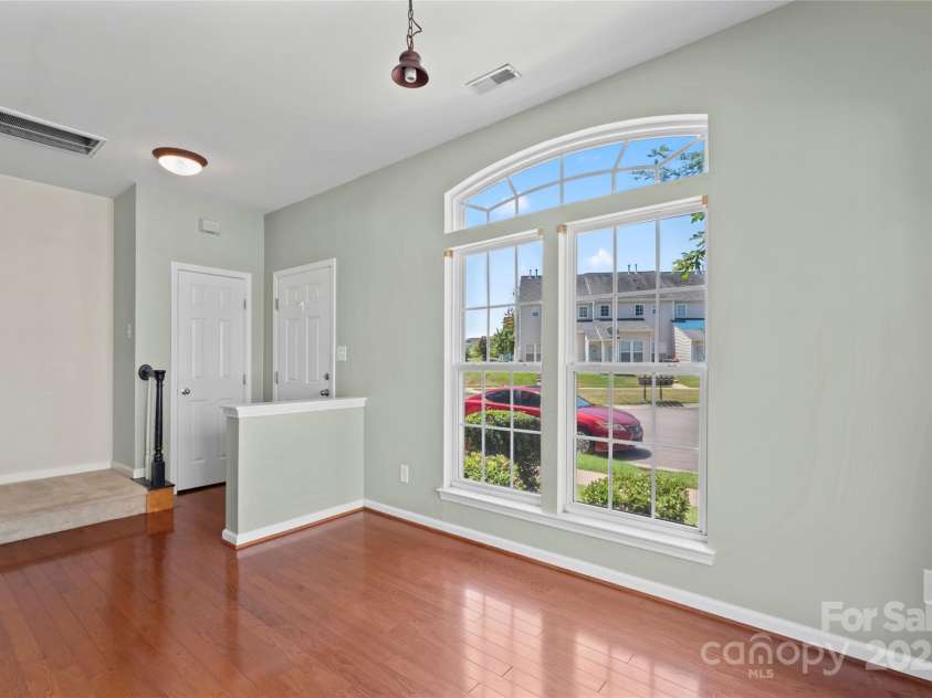 4235 Coulter Crossing, Charlotte, NC 28213.  MLS# CAR4283713, YatesRealty ID 28660. 