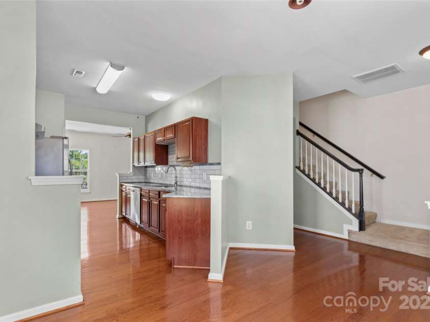 4235 Coulter Crossing, Charlotte, NC 28213.  MLS# CAR4283713, YatesRealty ID 28660. 