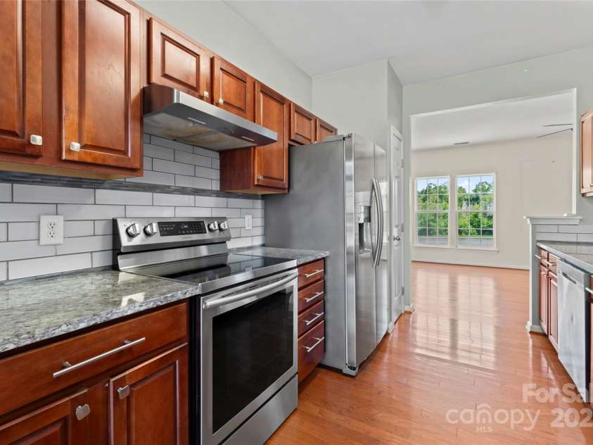 4235 Coulter Crossing, Charlotte, NC 28213.  MLS# CAR4283713, YatesRealty ID 28660. 