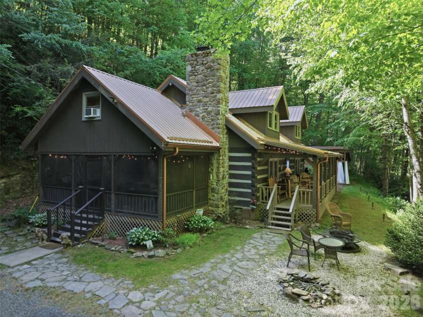 2146 Nc Highway 194 Highway, Boone, NC 28607.  MLS# CAR4388120, YatesRealty ID 28661. 