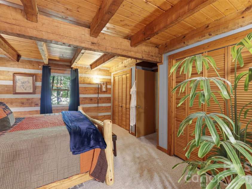 2146 Nc Highway 194 Highway, Boone, NC 28607.  MLS# CAR4388120, YatesRealty ID 28661. 