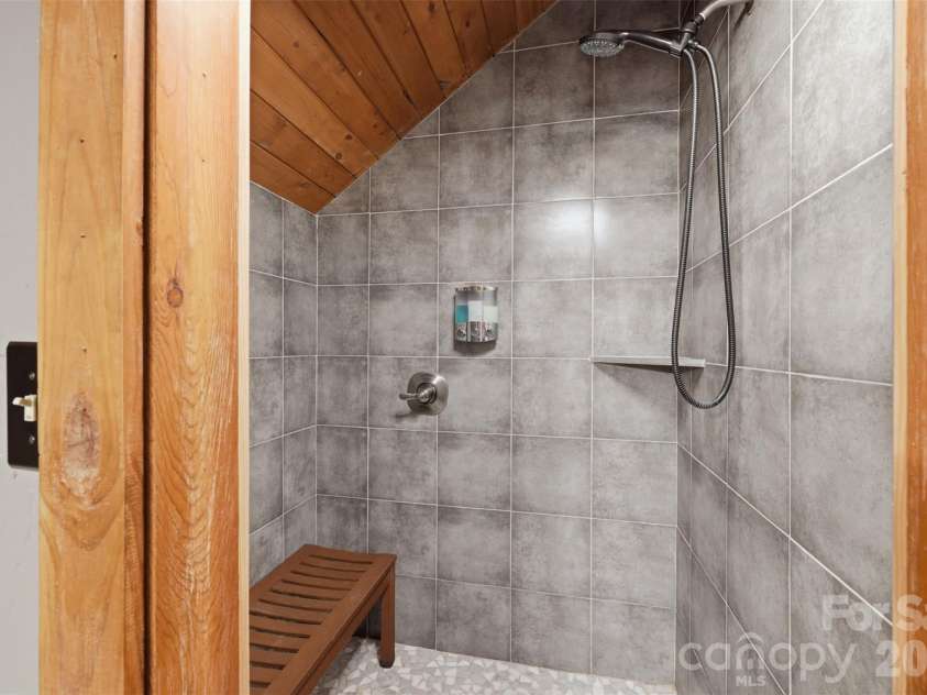 2146 Nc Highway 194 Highway, Boone, NC 28607.  MLS# CAR4388120, YatesRealty ID 28661. 