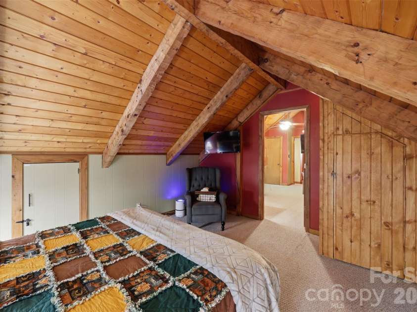 2146 Nc Highway 194 Highway, Boone, NC 28607.  MLS# CAR4388120, YatesRealty ID 28661. 