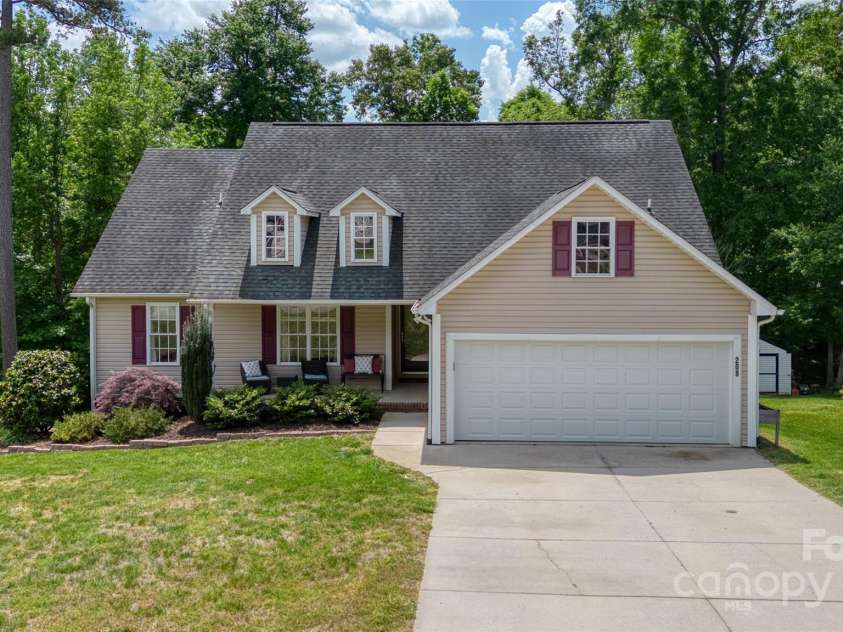 208 Kayla Drive, Salisbury, NC 28146.  MLS# CAR4254181, YatesRealty ID 28663. 
