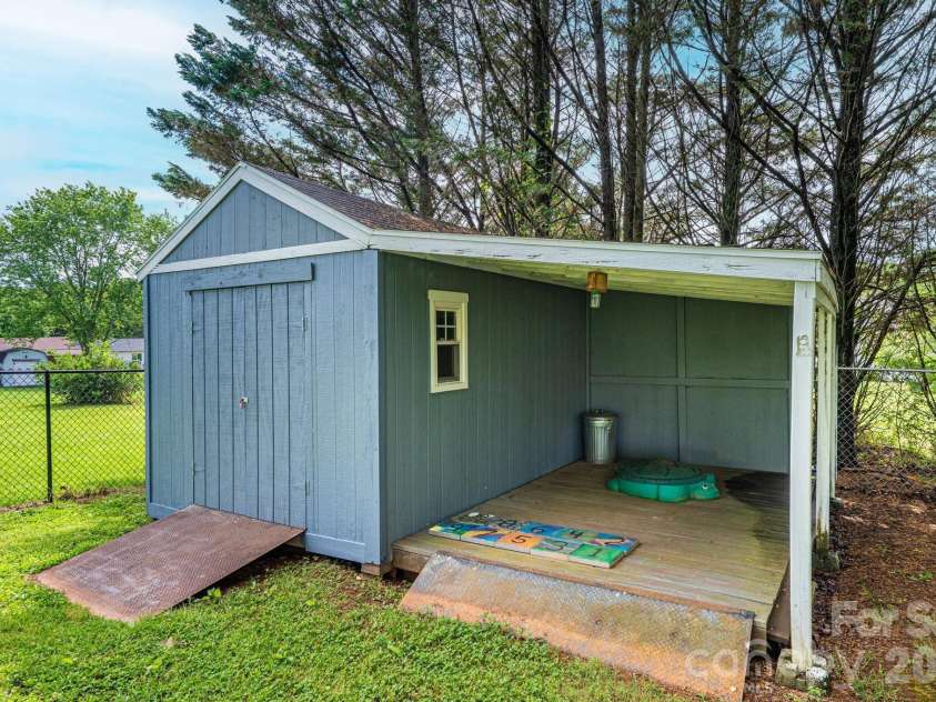 495 Drumstand Road, Stony Point, NC 28678.  MLS# CAR4387720, YatesRealty ID 28663. 