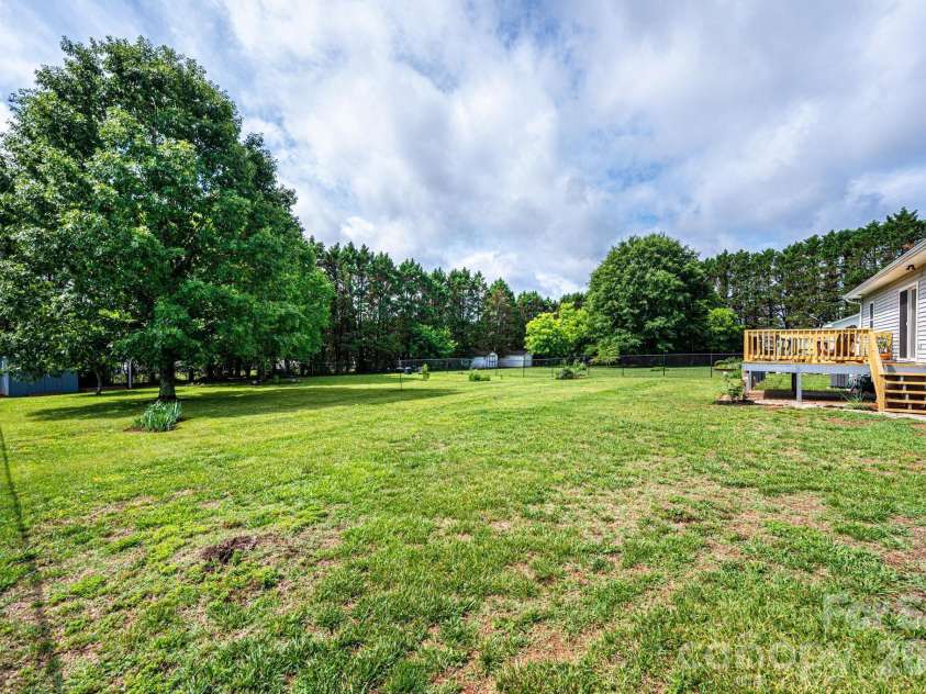 495 Drumstand Road, Stony Point, NC 28678.  MLS# CAR4387720, YatesRealty ID 28663. 