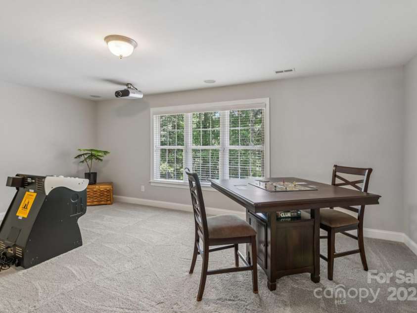 9735 Devonshire Drive, Huntersville, NC 28078.  MLS# CAR4276050, YatesRealty ID 28664. Bonus room