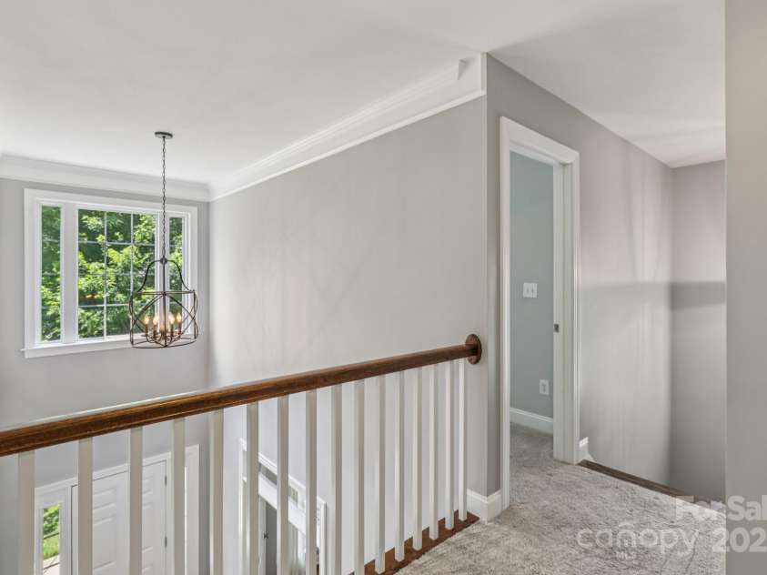 9735 Devonshire Drive, Huntersville, NC 28078.  MLS# CAR4276050, YatesRealty ID 28664. Bright second floor