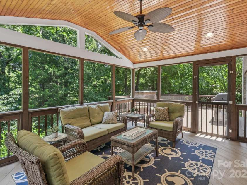 9735 Devonshire Drive, Huntersville, NC 28078.  MLS# CAR4276050, YatesRealty ID 28664. Gorgeous screened porch