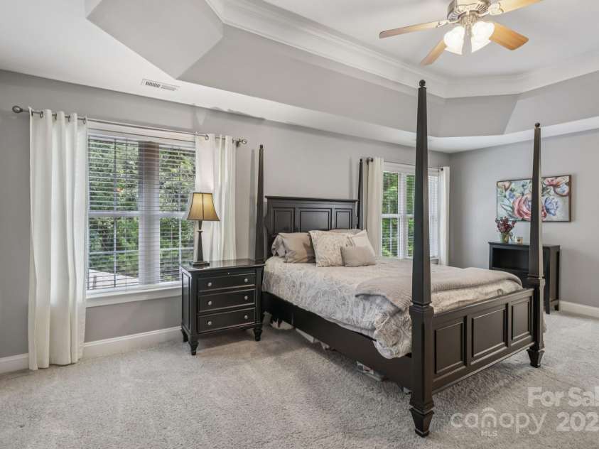 9735 Devonshire Drive, Huntersville, NC 28078.  MLS# CAR4276050, YatesRealty ID 28664. Primary bedroom