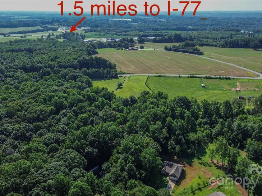 144 Bradford Lane, Statesville, NC 28625.  MLS# CAR4284385, YatesRealty ID 28665. 