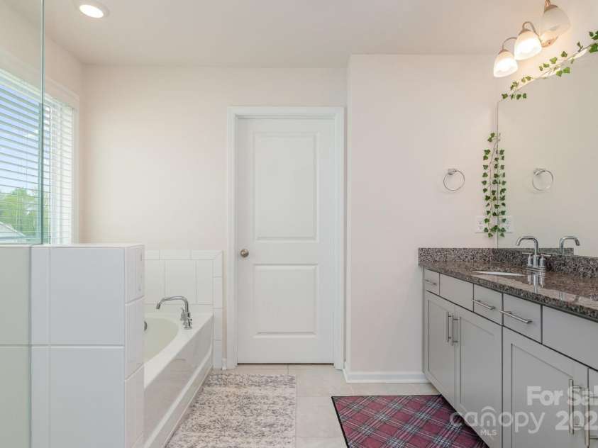 9727 White Chapel Drive, Concord, NC 28027.  MLS# CAR4333177, YatesRealty ID 28666. 