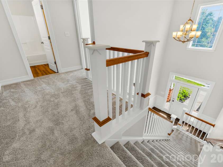 20236 Colony Point Lane, Cornelius, NC 28031.  MLS# CAR4378155, YatesRealty ID 28667. 2-Story Foyer