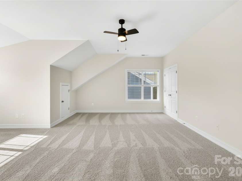 20236 Colony Point Lane, Cornelius, NC 28031.  MLS# CAR4378155, YatesRealty ID 28667. Large Bonus Room/4th BED