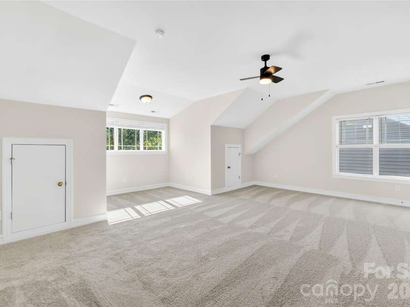 20236 Colony Point Lane, Cornelius, NC 28031.  MLS# CAR4378155, YatesRealty ID 28667. Large Bonus Room/4th BED