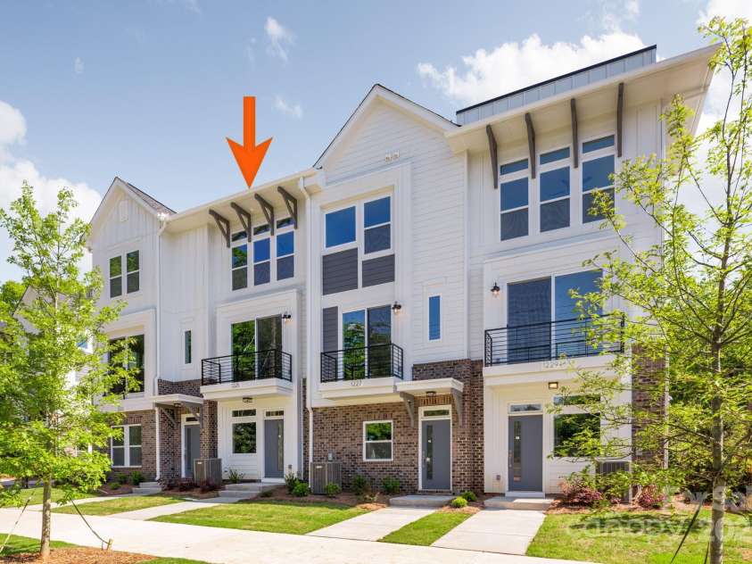 1225 34th Street, Charlotte, NC 28205.  MLS# CAR4211266, YatesRealty ID 28668. 