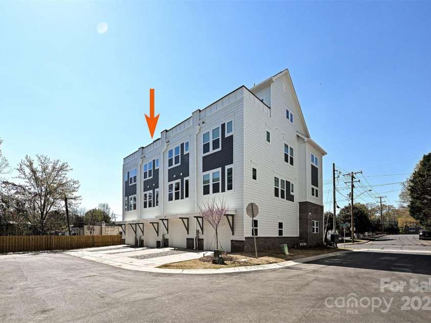 1227 34th Street, Charlotte, NC 28205.  MLS# CAR4211267, YatesRealty ID 28669. 2-car tandem garage with driveway parking