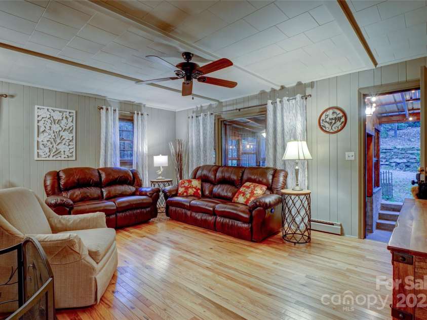 80 White Laurel Lane, Newland, NC 28657.  MLS# CAR4221506, YatesRealty ID 2867. 