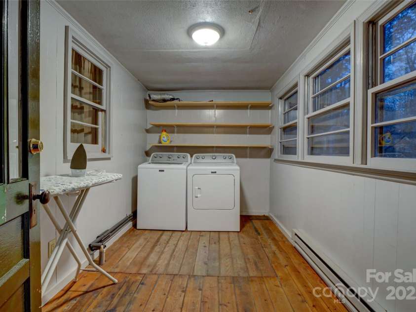 80 White Laurel Lane, Newland, NC 28657.  MLS# CAR4221506, YatesRealty ID 2867. 