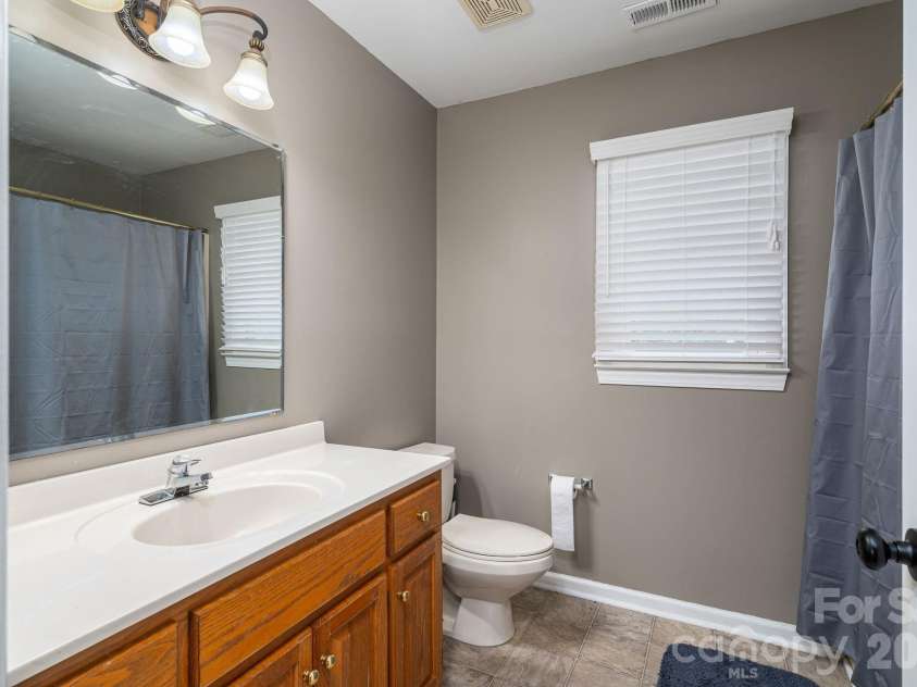 128 Windy Hill Drive, Cherryville, NC 28021.  MLS# CAR4379150, YatesRealty ID 28670. 2 full bath upstair