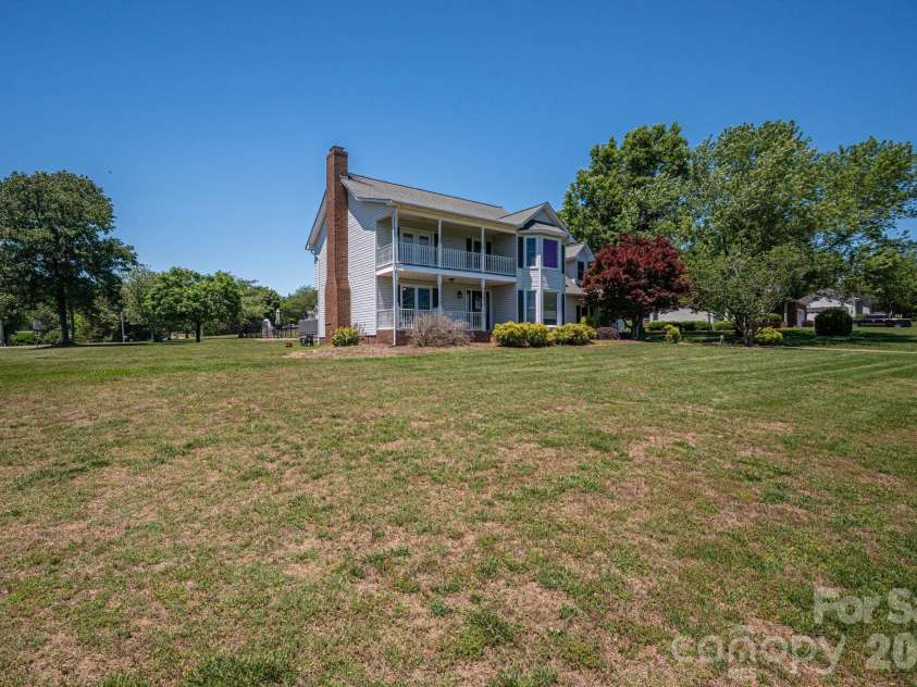 128 Windy Hill Drive, Cherryville, NC 28021.  MLS# CAR4379150, YatesRealty ID 28670. 