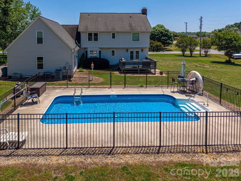 128 Windy Hill Drive, Cherryville, NC 28021.  MLS# CAR4379150, YatesRealty ID 28670. 
