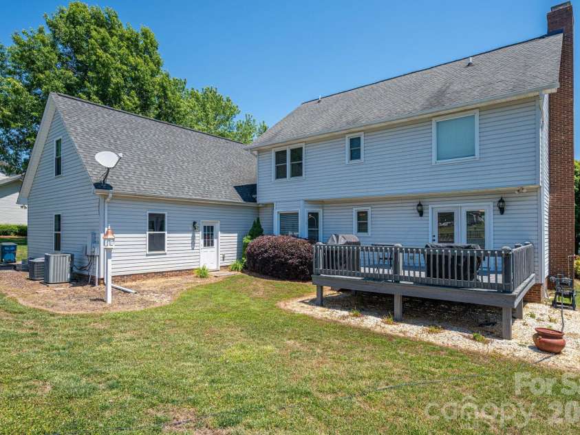 128 Windy Hill Drive, Cherryville, NC 28021.  MLS# CAR4379150, YatesRealty ID 28670. 