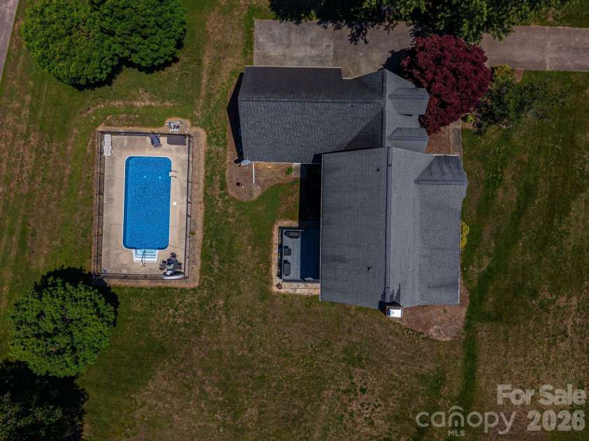 128 Windy Hill Drive, Cherryville, NC 28021.  MLS# CAR4379150, YatesRealty ID 28670. 