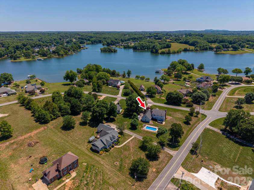 128 Windy Hill Drive, Cherryville, NC 28021.  MLS# CAR4379150, YatesRealty ID 28670. 