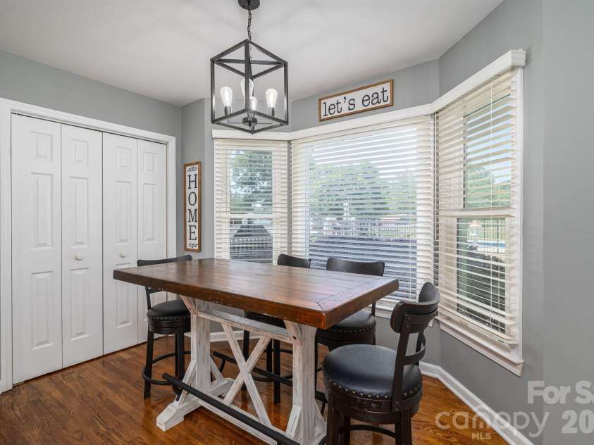 128 Windy Hill Drive, Cherryville, NC 28021.  MLS# CAR4379150, YatesRealty ID 28670. Eat-in kitchen