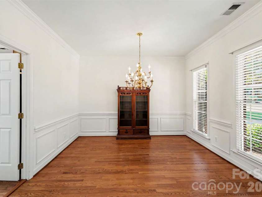 4726 Shannamara Drive, Matthews, NC 28104.  MLS# CAR4383623, YatesRealty ID 28671. 
