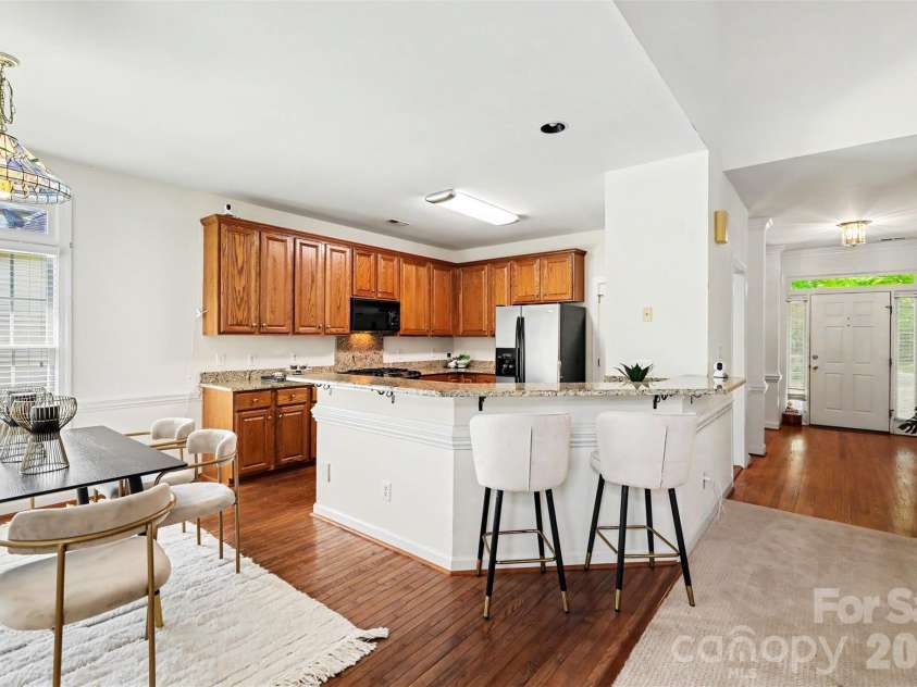 4726 Shannamara Drive, Matthews, NC 28104.  MLS# CAR4383623, YatesRealty ID 28671. 