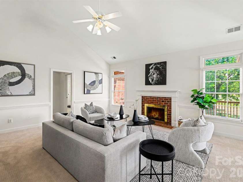 4726 Shannamara Drive, Matthews, NC 28104.  MLS# CAR4383623, YatesRealty ID 28671. 