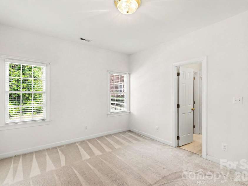 4726 Shannamara Drive, Matthews, NC 28104.  MLS# CAR4383623, YatesRealty ID 28671. 