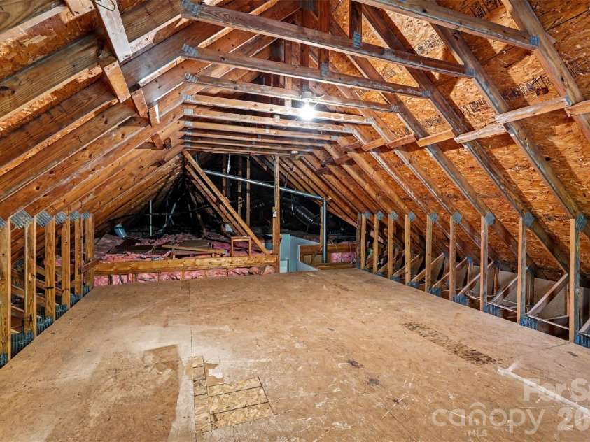 4726 Shannamara Drive, Matthews, NC 28104.  MLS# CAR4383623, YatesRealty ID 28671. Walk up attic, extra 350 sqft possible living space