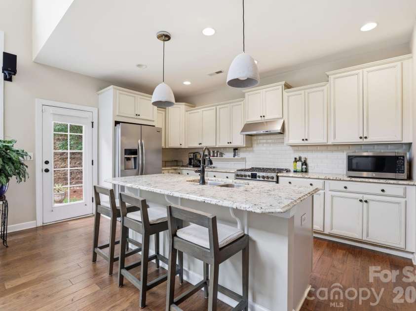 16148 Lost Canyon Way, Charlotte, NC 28277.  MLS# CAR4378691, YatesRealty ID 28673. 