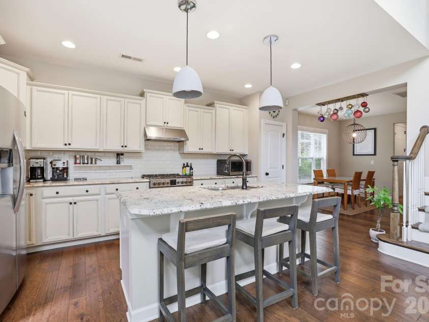 16148 Lost Canyon Way, Charlotte, NC 28277.  MLS# CAR4378691, YatesRealty ID 28673. 