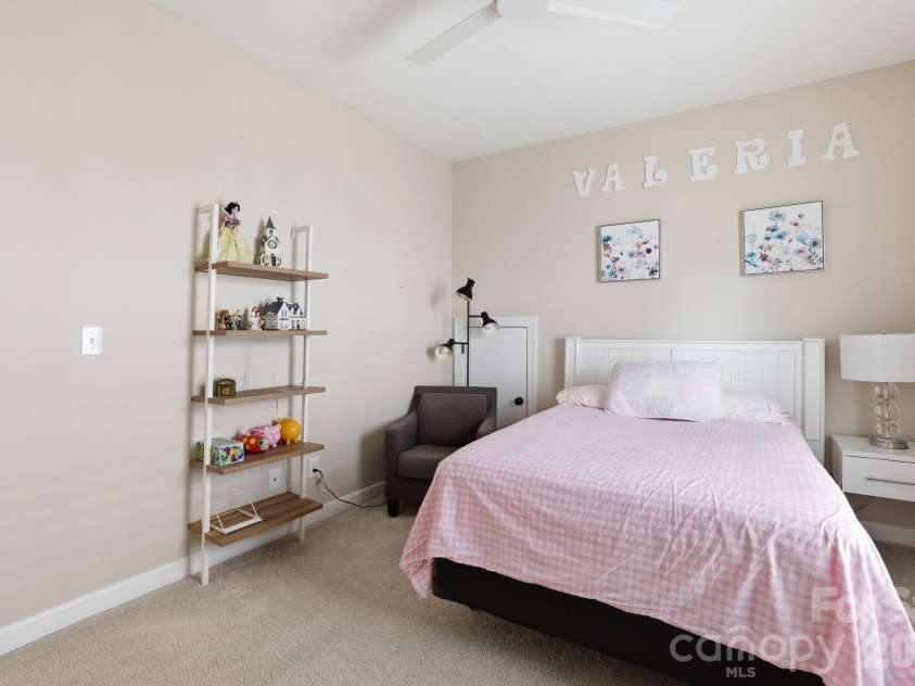 16148 Lost Canyon Way, Charlotte, NC 28277.  MLS# CAR4378691, YatesRealty ID 28673. 