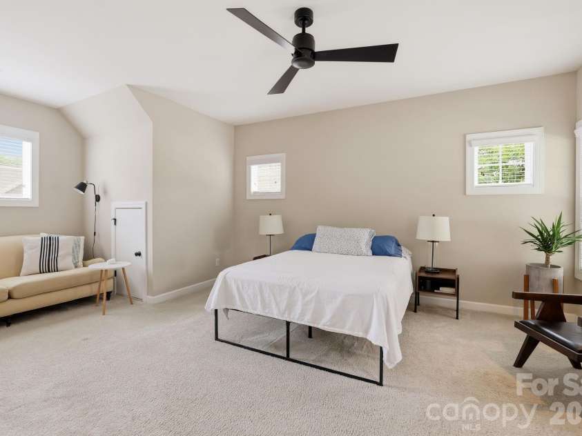 16148 Lost Canyon Way, Charlotte, NC 28277.  MLS# CAR4378691, YatesRealty ID 28673. 