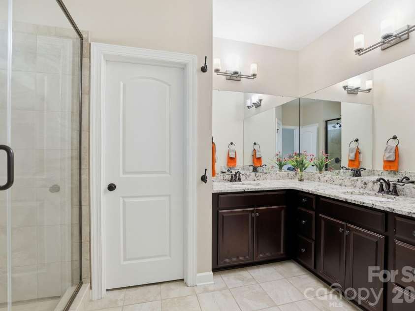 16148 Lost Canyon Way, Charlotte, NC 28277.  MLS# CAR4378691, YatesRealty ID 28673. 
