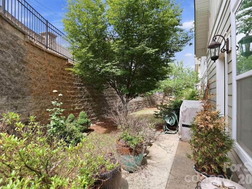 16148 Lost Canyon Way, Charlotte, NC 28277.  MLS# CAR4378691, YatesRealty ID 28673. 
